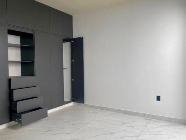 Estrene residencia moderna, en privada de 5 casas