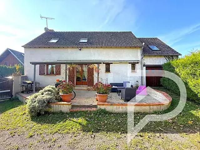 Estrées Saint Denis 60190 Achat / Vente maison 6 pièces t6 au dernier étage terrasse