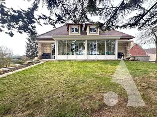 Estrées Saint Denis 60190 Achat / Vente maison 6 pièces t6 au dernier étage