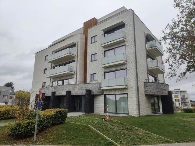 EPC A, underfloor heating, terrace + parking, prime location