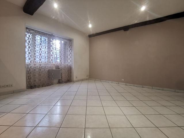 EPERNON / Location Maison 3 Pièces 65 m²