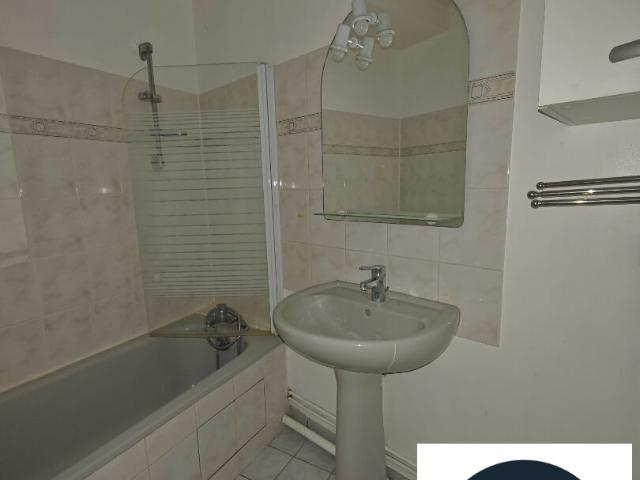 EPERNON / Location Appartement 2 Pièces 41 m²