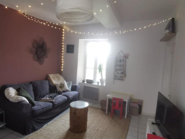 EPERNON / Location Appartement 3 Pièces 40 m²
