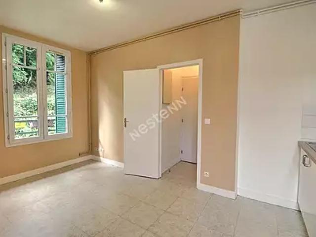 Epernon 28230 Location appartement 2 pièces t2 au dernier étage cave