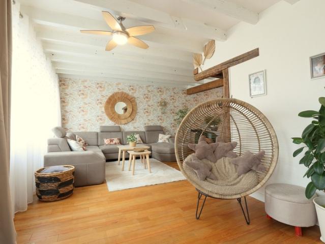 EPERNAY 51 Coteaux ouest Maison type 11 avec 1 appartement indépendant en RDC sur une parcelle de 529 m²