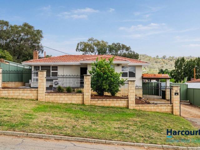 Epic Valley Views, Generous Land & Future Potential