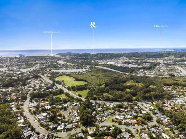 Epic Valley Lifestyle in the Heart of Currumbin Waters!