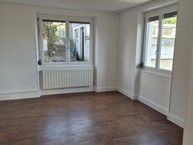 EPINAL Appartement T4 en RDC