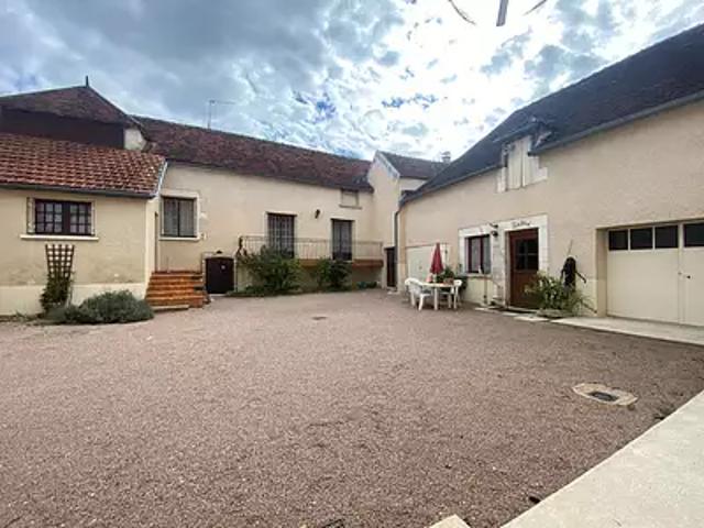 Epineuil 89700 Achat / Vente maison 7 pièces t7 au dernier étage cave