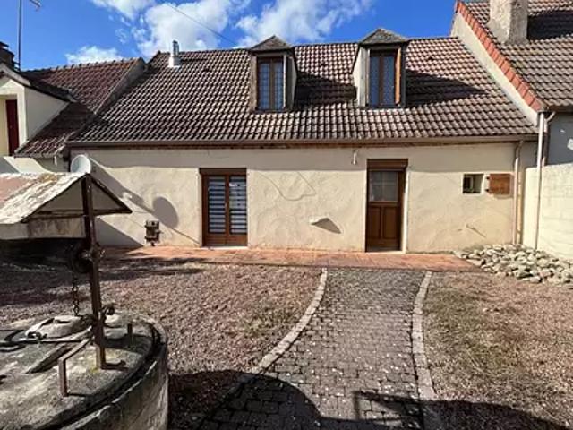 Epineuil le Fleuriel 18360 Achat / Vente maison 6 pièces t6 au dernier étage terrasse