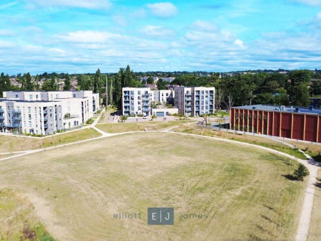 Epping Gate, Borders Lane, Loughton IG10, 1 bed flat to rent, £1,795 pcm | PrimeLocation