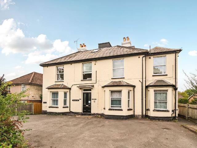Epsom Road, Epsom KT17, 2 bed flat to rent, £1,600 pcm | PrimeLocation