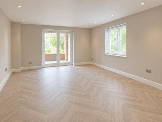 Epsom Road, Guildford, GU1