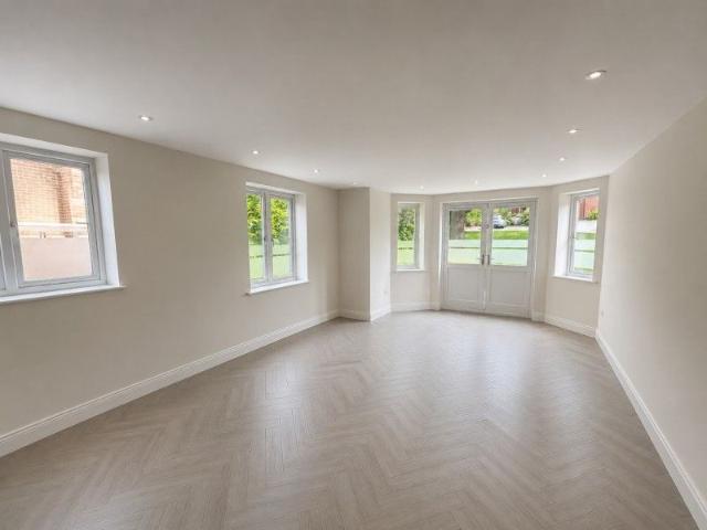 Epsom Road, Guildford, Surrey, GU1