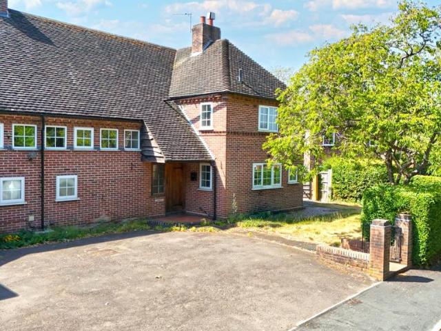 Epworth, 13 Constitution Hill. 3 bed semi detached house to rent £1,250 pcm £288 pw