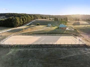 Spectacular Views, Quiet Location, Beautiful Property