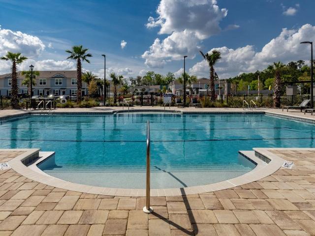 Equinox West Townhomes 3 Bedroom Apartment for Rent at 8283 Meridian Rd, Jacksonville, FL 32256 Baymeadows