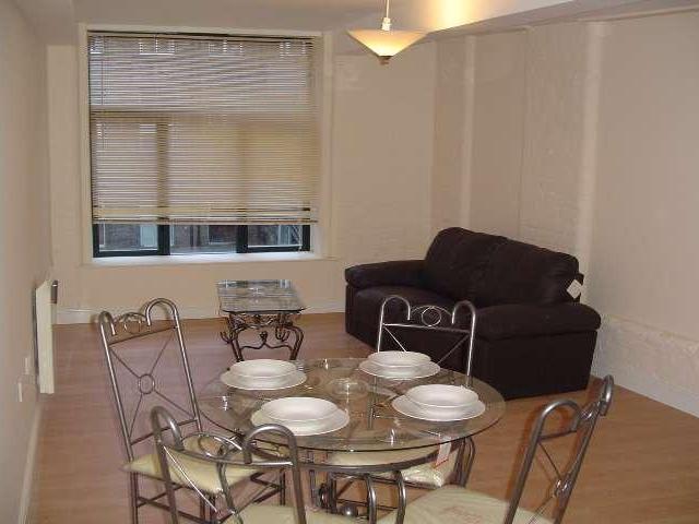 Equity Chambers, Picadilly, Bradford 1 bed flat to rent £595 pcm £137 pw