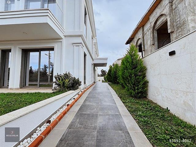 Ermenekte 5+1 Sıfır Ultra Lüks Güneş Enerjili 537m2 Arsa
