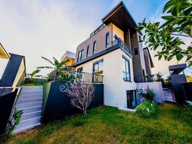 Ermenek'te Tasarımıyla Fark Yaratan Kiralık 5+1 Villa