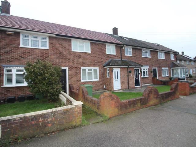 Ermine Close, Cheshunt EN7, 3 bed property to rent, £2,200 pcm | PrimeLocation