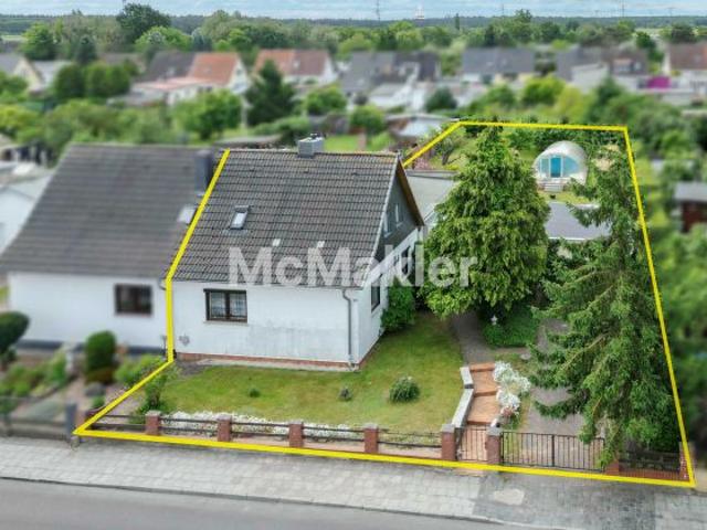 Ermöglichen Sie sich den Familientraum: Doppelhaushälfte mit Pool in Pasewalk
