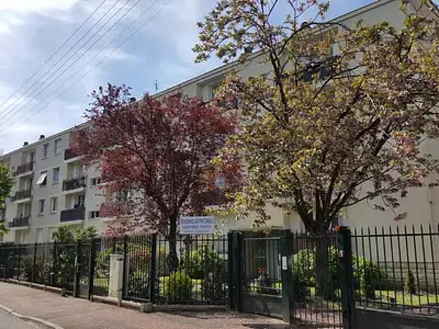 Ermont 95120 Achat / Vente appartement 4 pièces t4 au dernier étage cave
