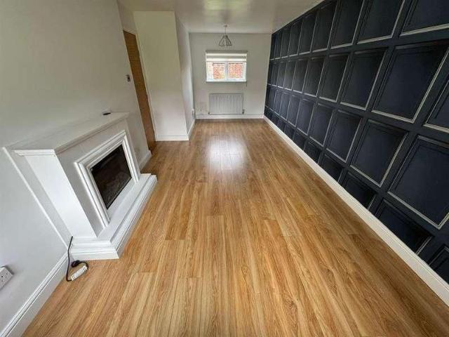 Ernest Clark Close, Willenhall, WV12