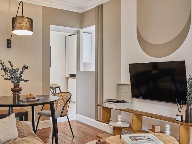 Ernst 1 bedroom in Tour Eiffel, Paris Amsterdam Apartments for Rent
