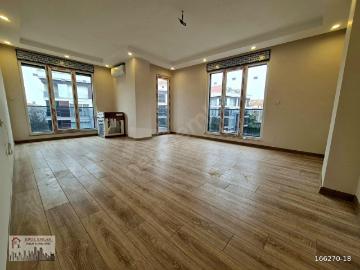 EROL EMLAK'tan YERDEN ISITMALI, EBEVEYN BANYOLU, 3+1 130 m2