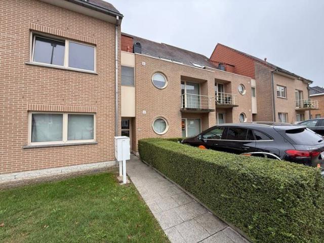 ERONDEGEM Gelijkvloers appartement met ruim terras én gara
