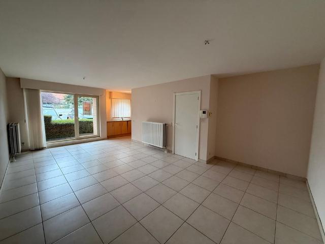 ERONDEGEM Gelijkvloers appartement met ruim terras én garage