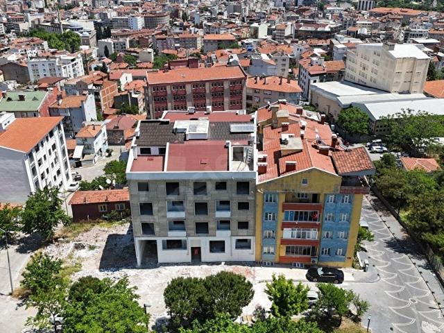 ERA PORT'TAN DUMLUPINAR MAH. ÇAMLIK TEPESİ 1+1 SATILIK DAİRE