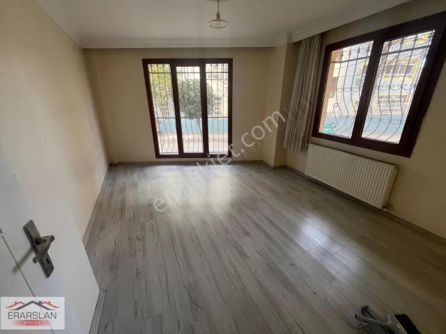 Erarslandan 1+1 Yüksek Giriş Cadde Yanı G.cephe 8 Yıllık 60m2