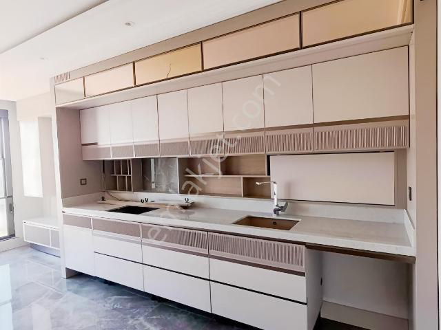 Eras Gayrimenkul'den Sıfır 2.5+1 Kiralık Daire