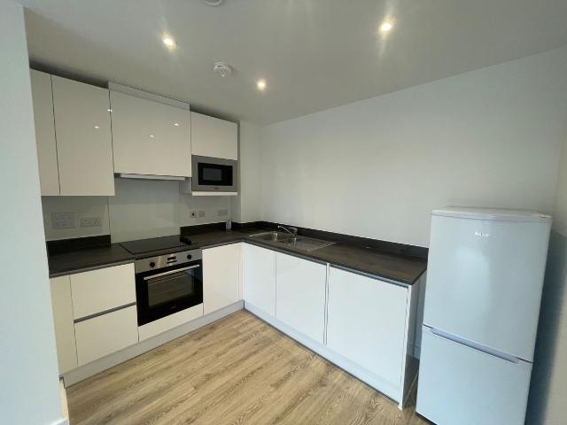Erasmus Drive, Derby DE1, 2 bed flat to rent, £1,150 pcm | PrimeLocation