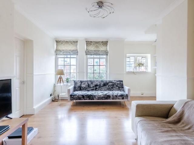 Erasmus Street, Pimlico, London SW1P, 2 bed flat to rent, £2,800 pcm | PrimeLocation