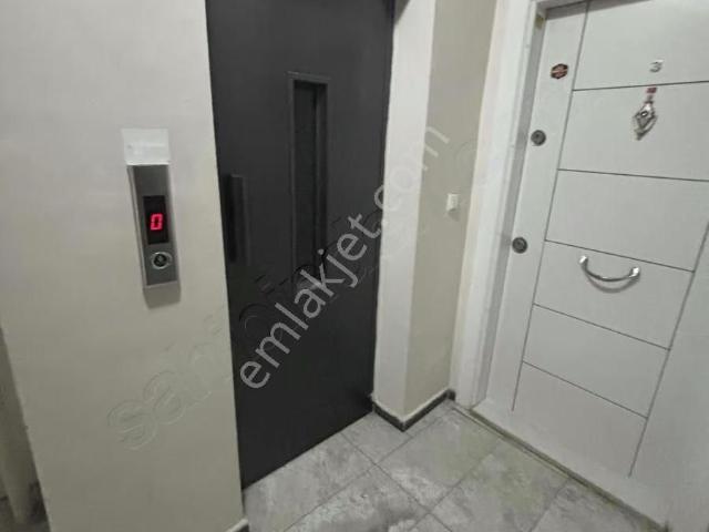 Erasta Arkası Eşyalı 2+1 Kiralık Daire