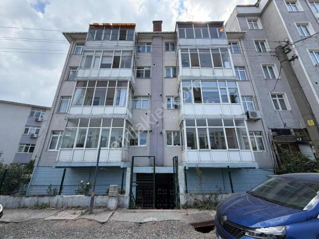 Erbaş Gayrimenkul'den Yarımca Atalar Mah.kiralık 2+1 Daire