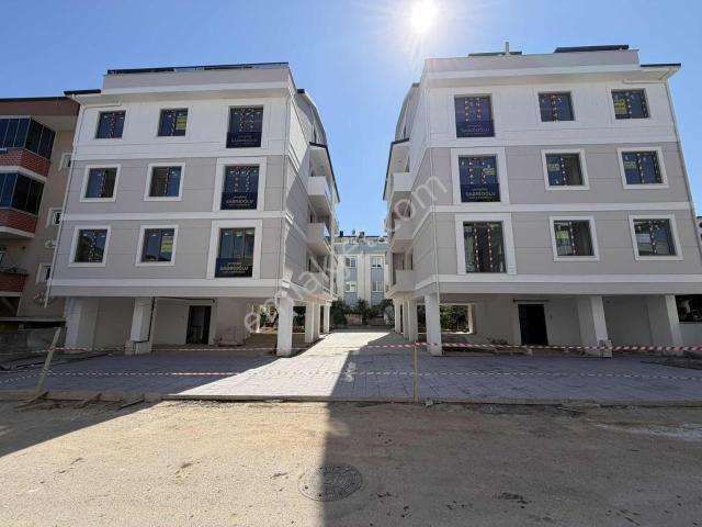 Erbaş Gayrimenkulden 95evler Sitelerde Satılık 5+1 Dubleks Daire