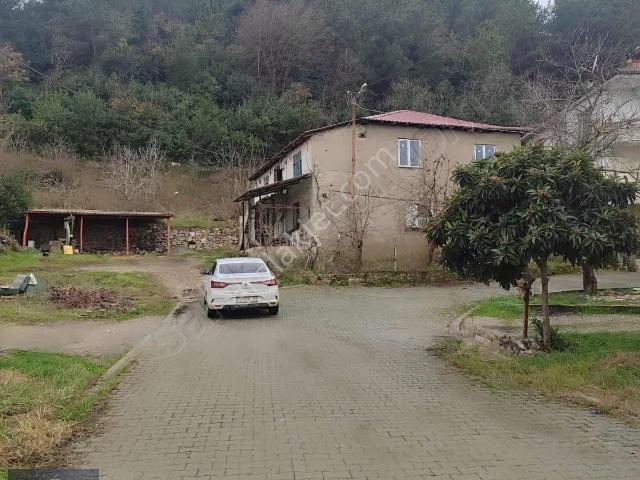 Ercanlar Gayrimenkulden Kaçırılmayacak Fırsat Ev Ve Bahçe