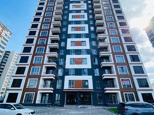 ERCİYES GAYRİMENKUL'DEN ALSANCAKTA PARK CEPHELİ KİRALIK DAİRE