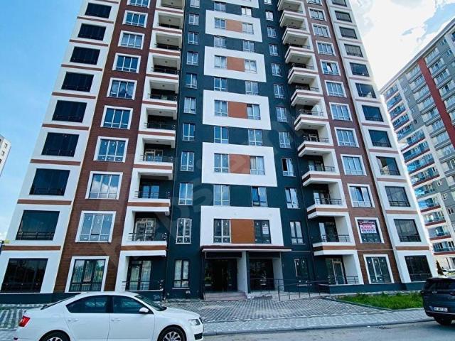 ERCİYES GAYRİMENKUL'DEN ALSANCAK MAHALLESİ PARK CEPHELİ DAİRE