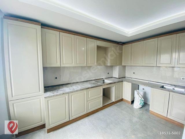ERCİYES GAYRİMENKUL'DEN YATAY MİMARİ CADDE CEPHELİ KOMBİLİ 4+1