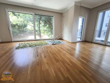 Erciyes'den Erenköy Marmaray Yakın 3+1 110 M2 Net Kiralık Daire