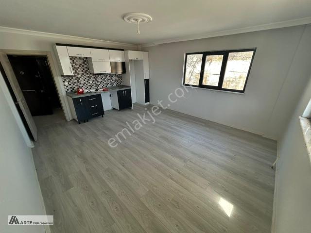 Erdek Tatlısuda 45 M2 Bahçeli 1+1 Denize Yakın Satılık Daire