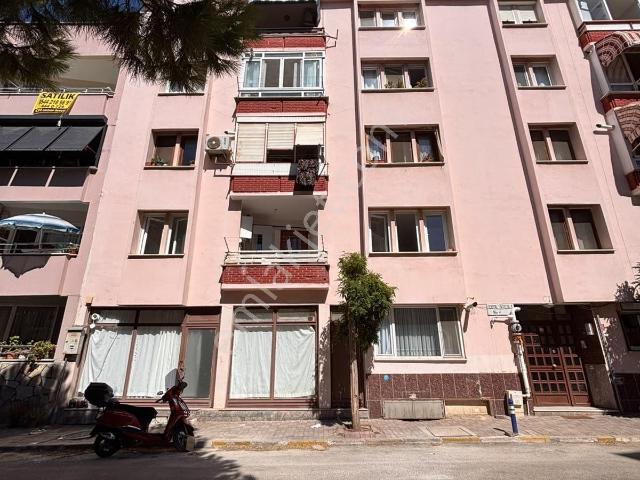 Erdek Yalı Mahallesi İçi Yenilenmiş 4+1 Kiralık Daire