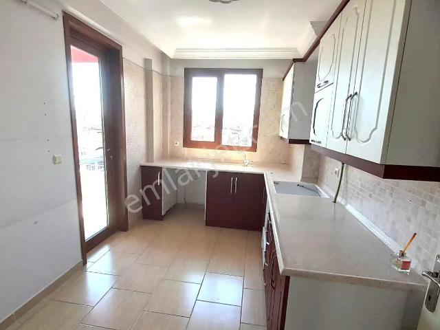 Erdem Emlak Ofisinden 5.kat 2+1 Derebahçede Kiralık Daire Asansörlü