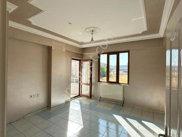 Erdem Gayrimenkul'den Yenihal Avea Caddesinde Kiralık 3+1 Daire
