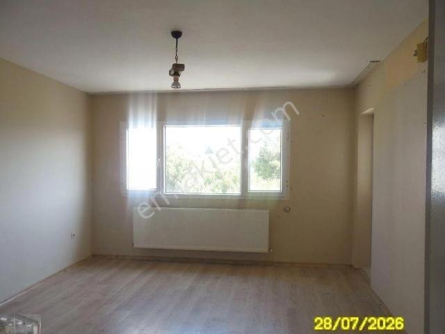 Erdemay Emlakatn Doğalgazlı 2+1 Kiralık
